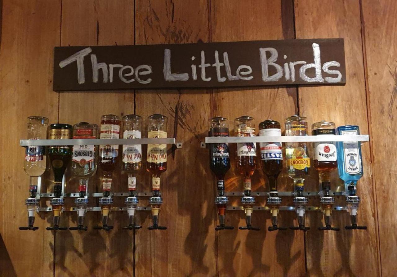 Three Little Birds 호텔 시엠리아프 외부 사진